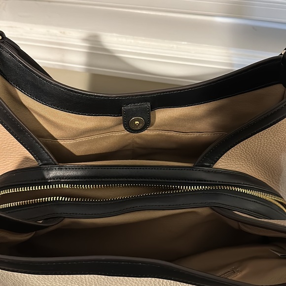 Coach Bag - Picture 5 of 6